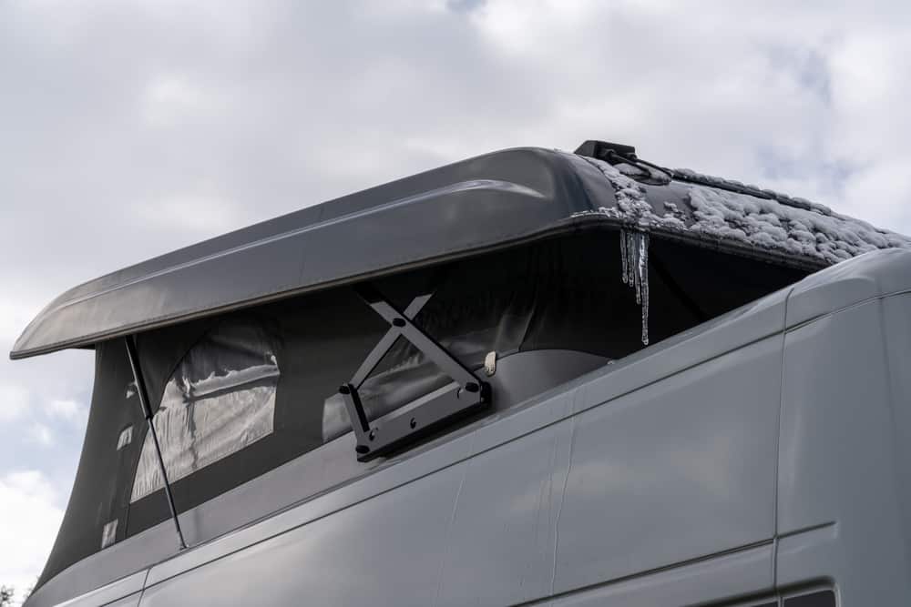 how to keep snow off rv roof