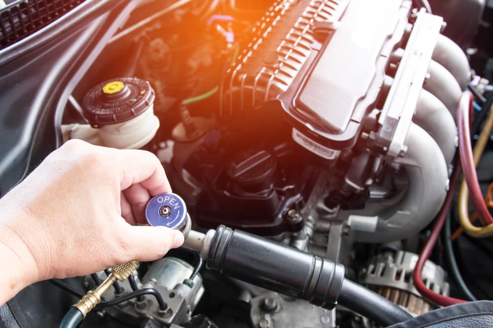 Freightliner Cascadia AC Compressor Not Engaging (Troubleshooting